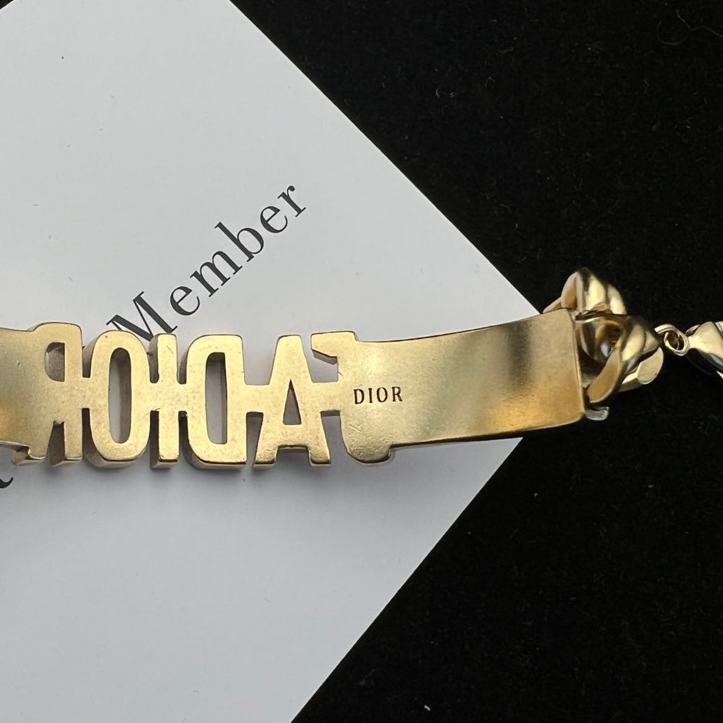 Fashion bracelet