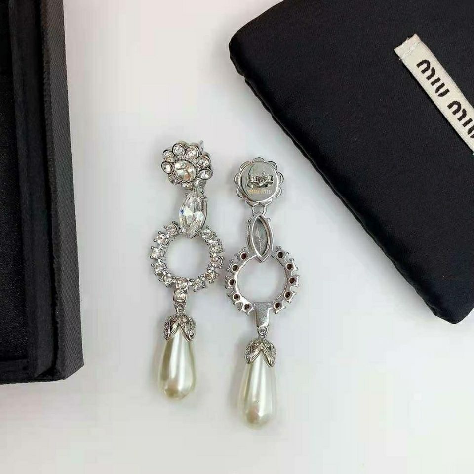 Diamond-set stud earrings
