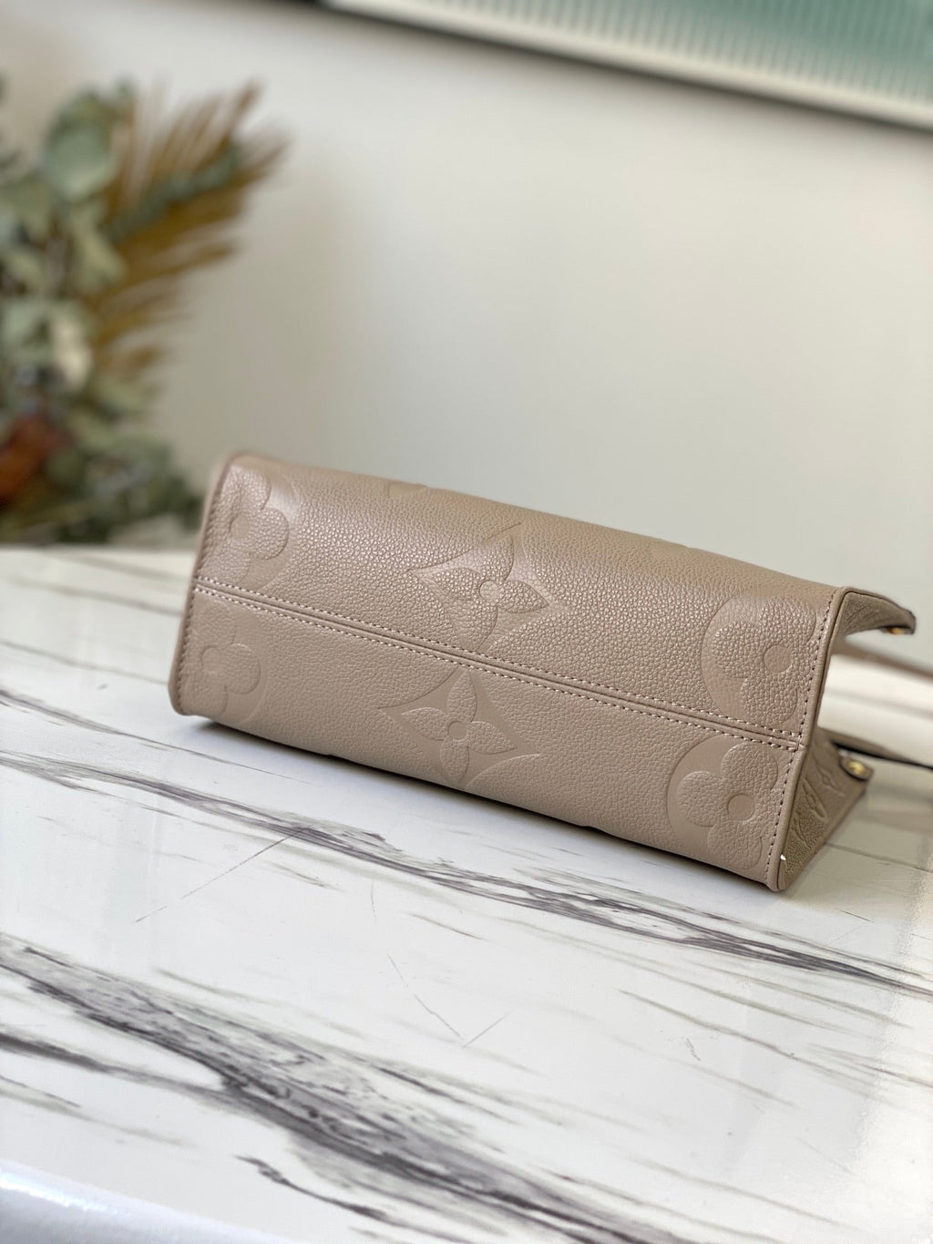 Bicolor cream handbagf