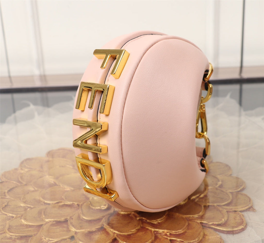 F e n d i moon pink 16.5 x 14 x 5 cm