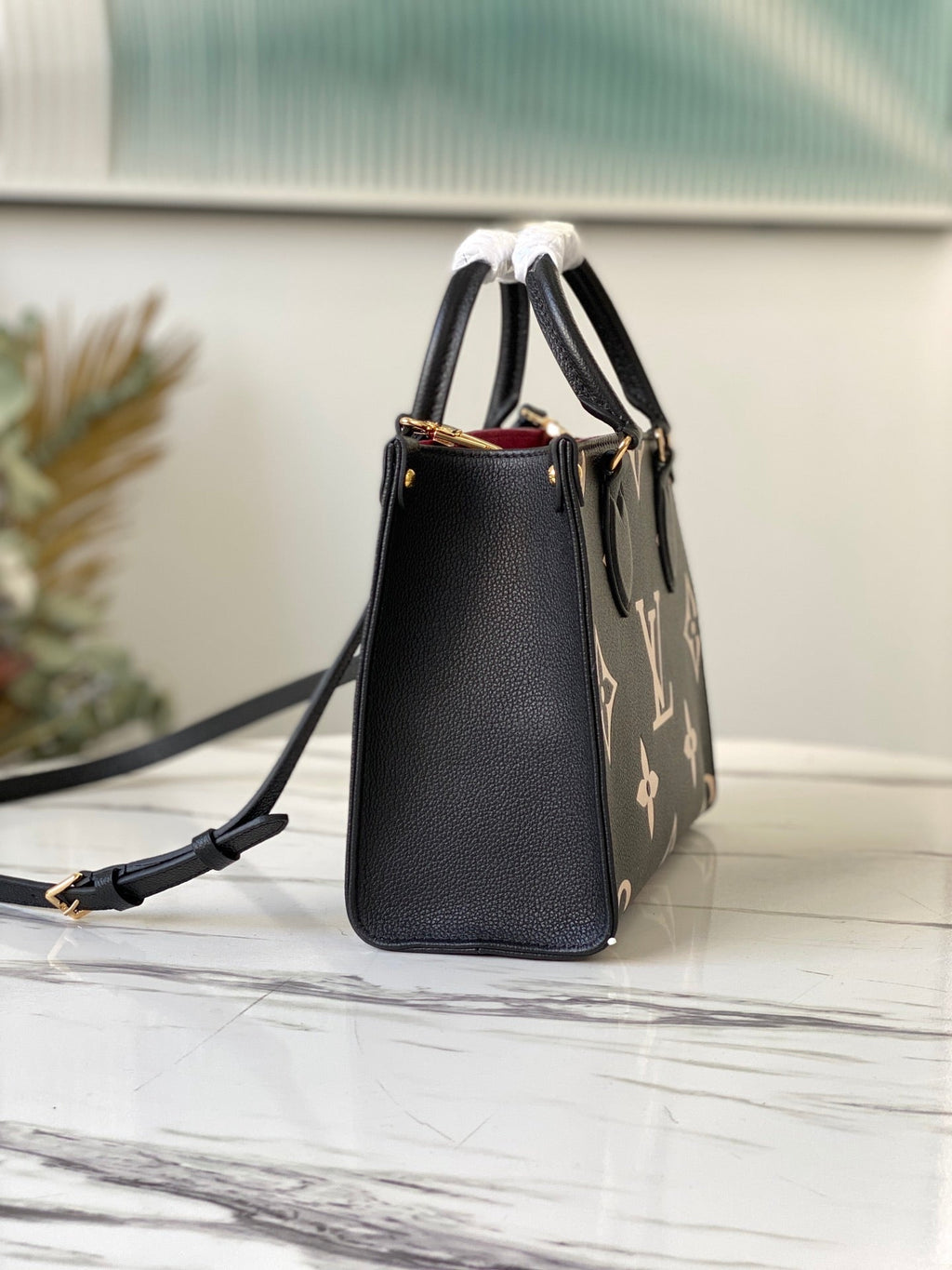 Bicolor handbag
