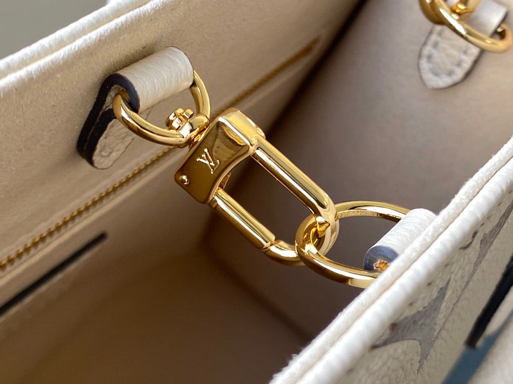 Bicolor handbag