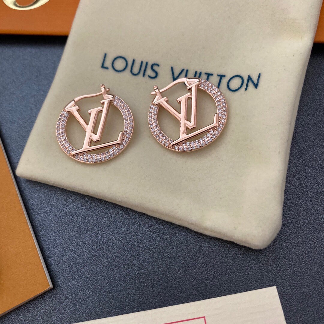 circle earrings