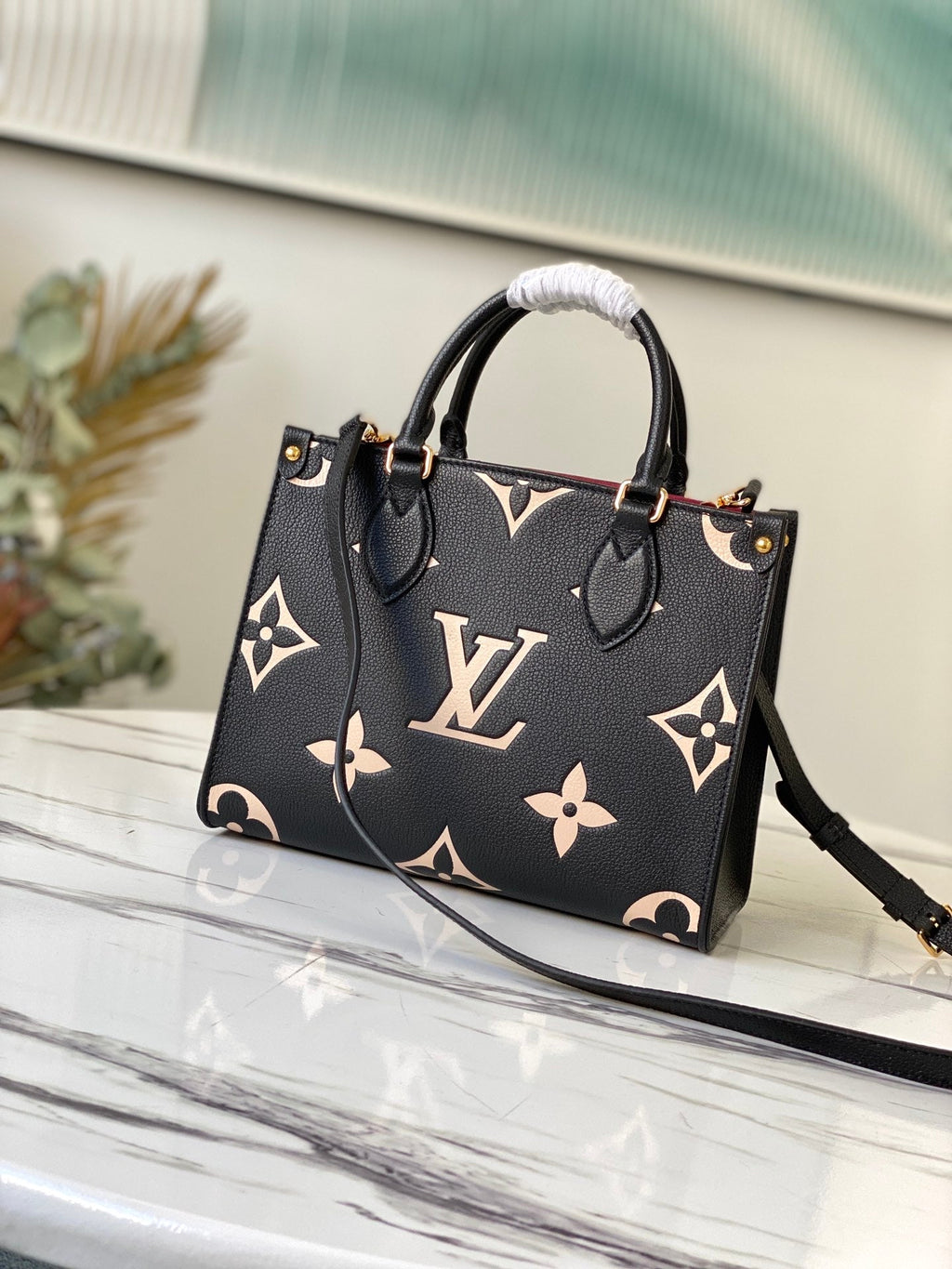 Bicolor handbag